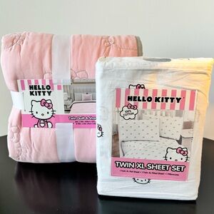 Hello Kitty Twin Quilt Set with Hello Kitty Twin XL Sheet Set